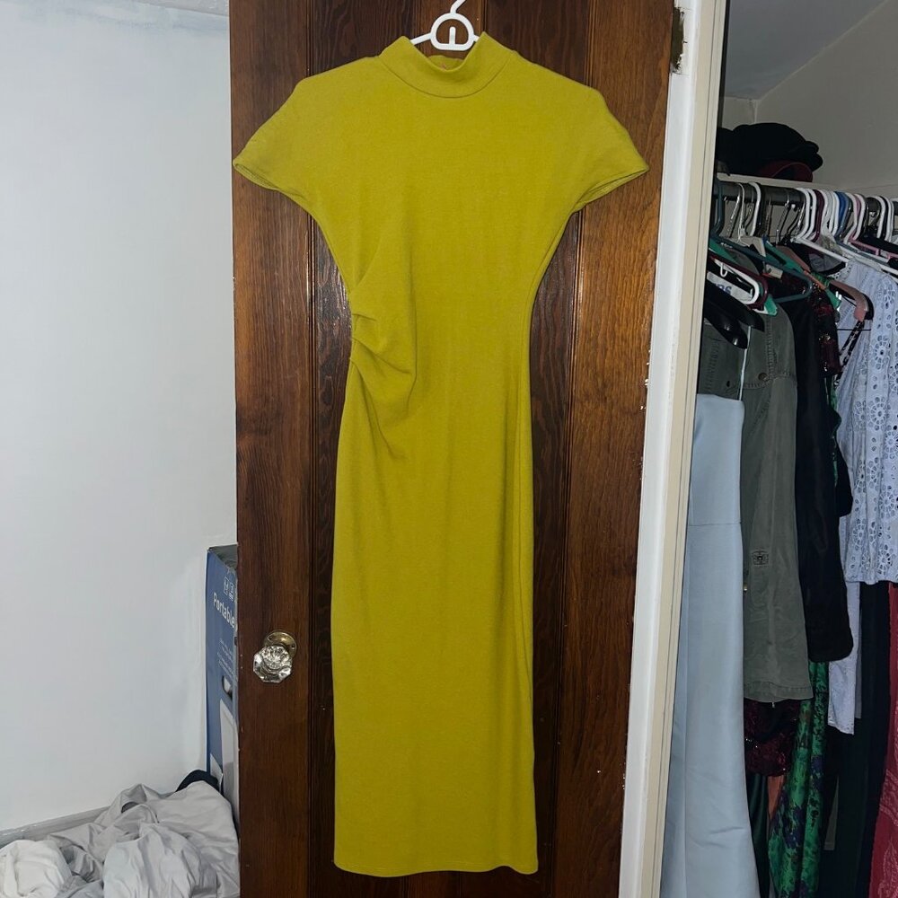Green/Yellow Cinched Waist Zara Dress Size Small